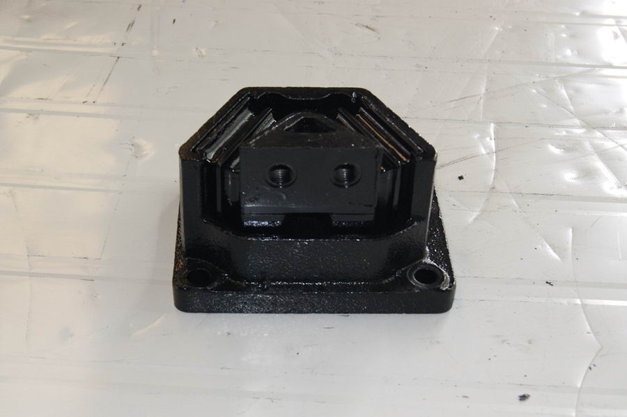 陜汽發(fā)動(dòng)機懸置軟墊DZ95259590095